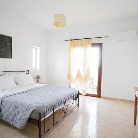 Family Haven Villa Soroni
