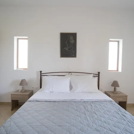 Family Haven Villa Soroni